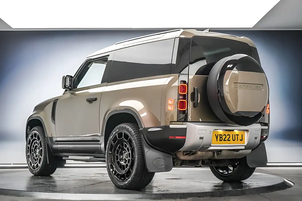 Used 2022 Land Rover Defender 90 Hard Top Gondwana Stone - Interior and Exterior details 7