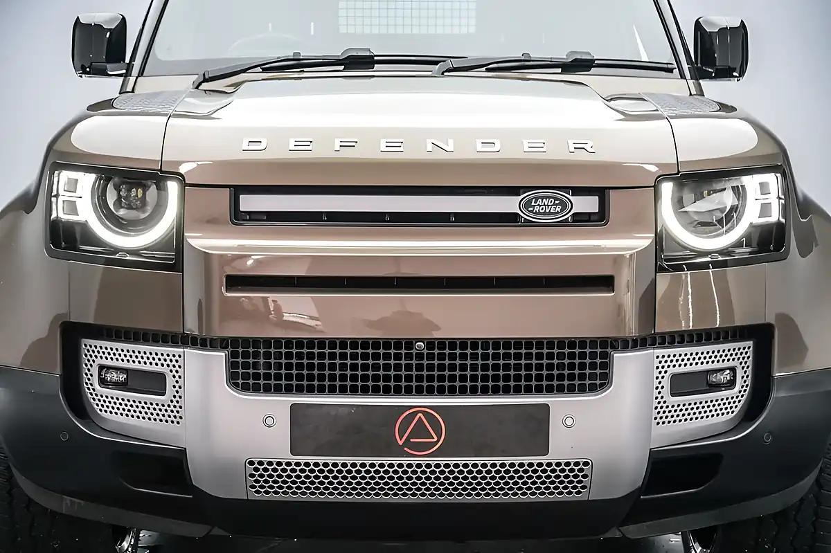 Used 2022 Land Rover Defender 90 Hard Top Gondwana Stone - Interior and Exterior details 9