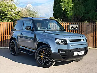 Used 2022 Land Rover Defender 90 X-Dynamic Hse Tasman Blue - Interior and Exterior details 17