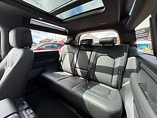 Used 2022 Land Rover Defender Carpathian Edition Carpathian Grey - Interior and Exterior details 17