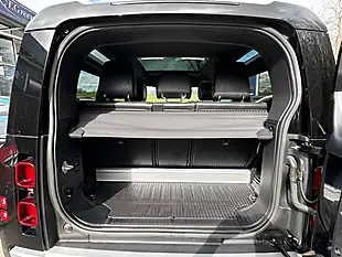 Used 2022 Land Rover Defender Hse Black - Interior and Exterior details 13