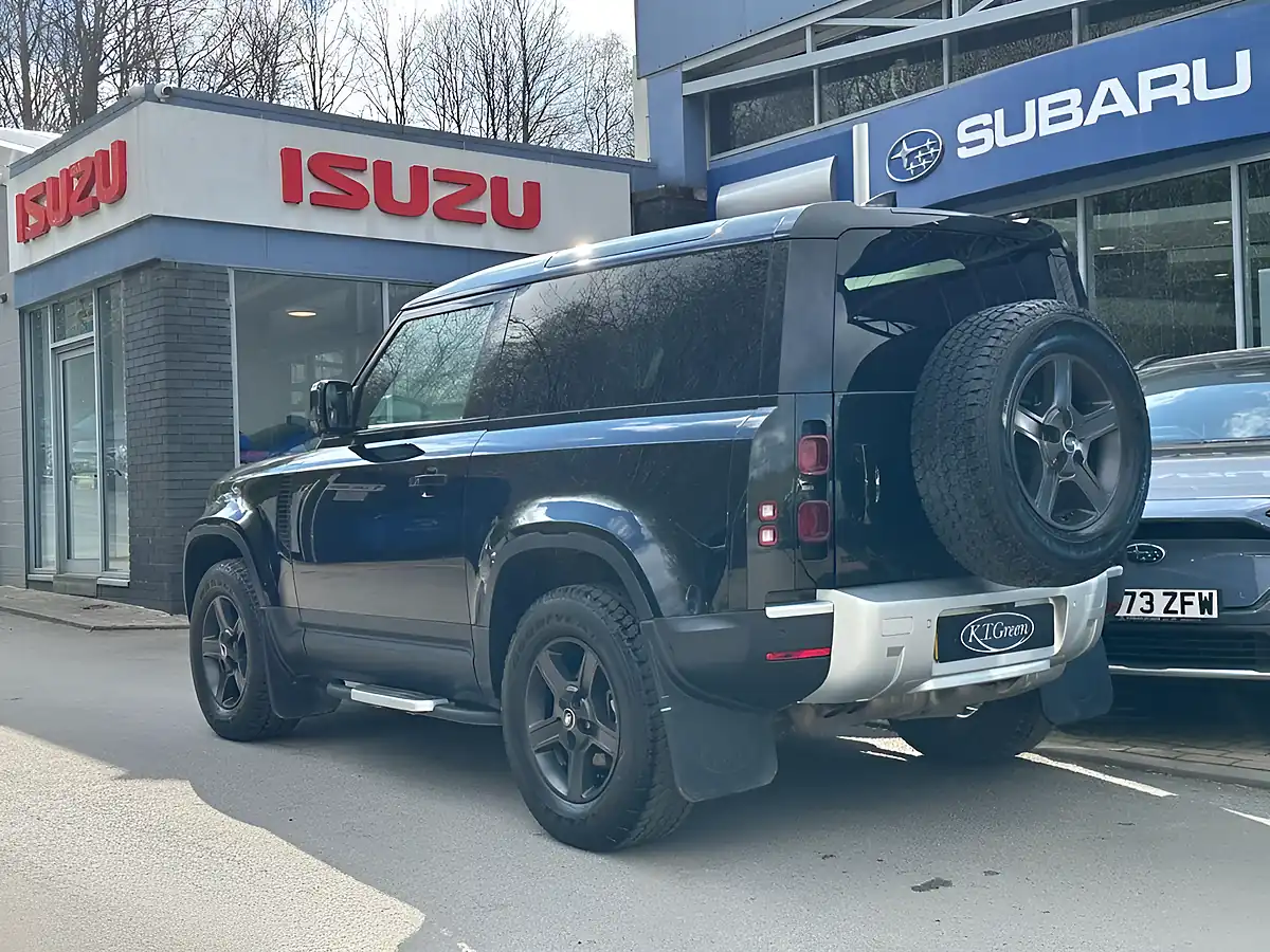 Used 2022 Land Rover Defender Hse Black - Interior and Exterior details 3