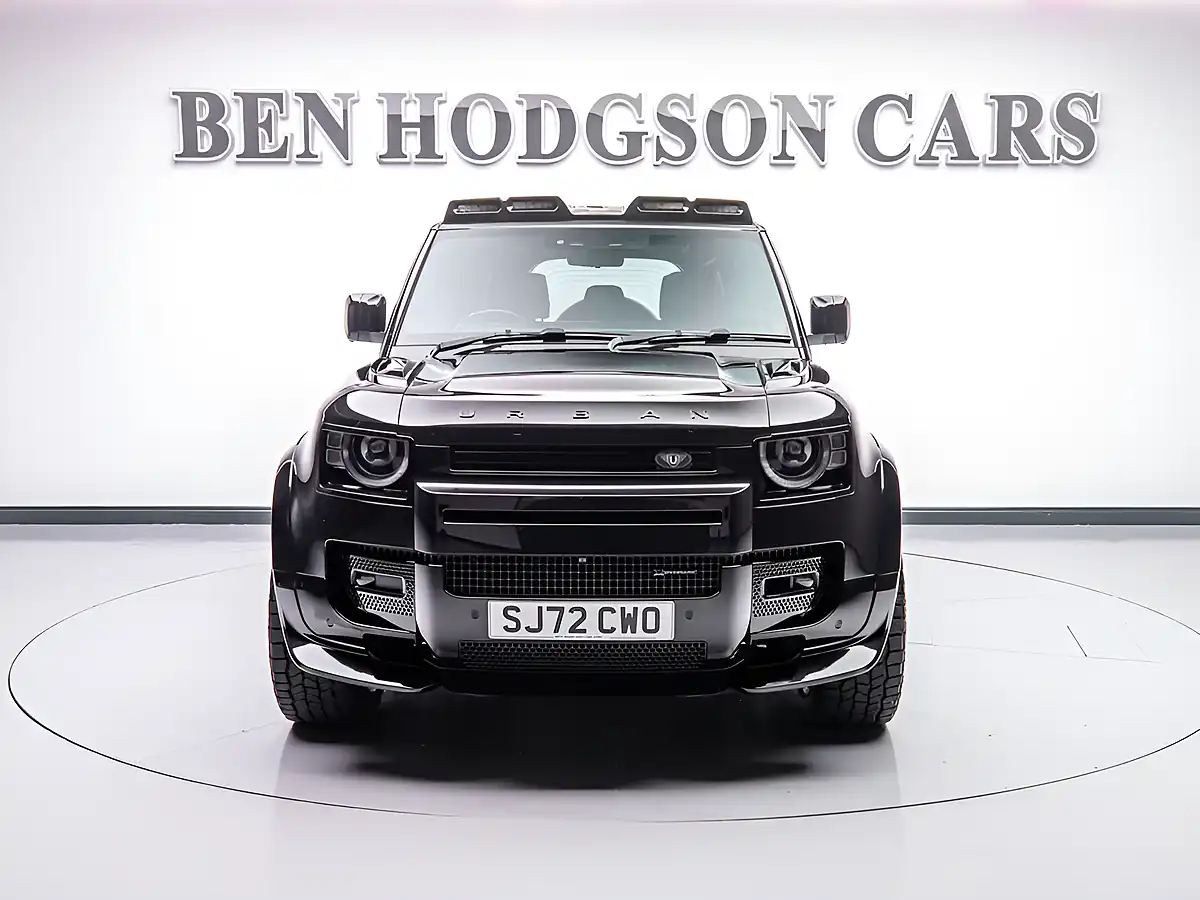 Used 2022 Land Rover Defender X-Dynamic Hse Black - Interior and Exterior details 3