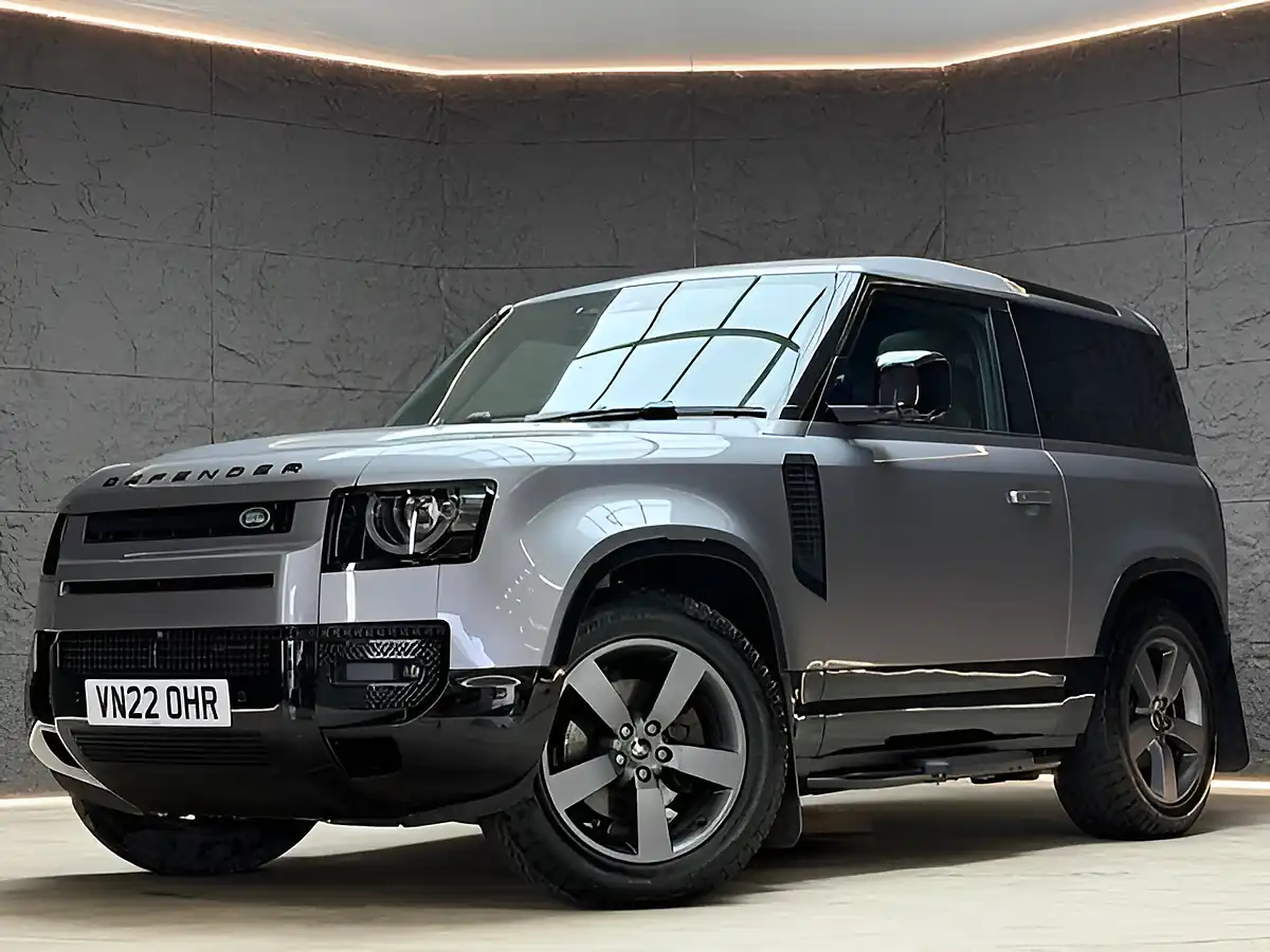 Used 2022 Land Rover Defender X-Dynamic Hse Grey - Front View