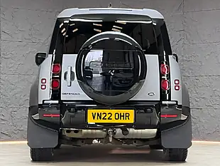 Used 2022 Land Rover Defender X-Dynamic Hse Grey - Interior and Exterior details 13
