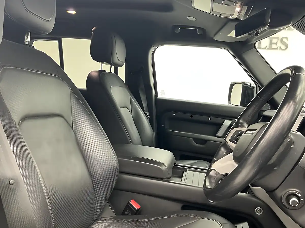 Used 2022 Land Rover Defender X-Dynamic Hse Hard Top Santorini Black - Interior and Exterior details 13