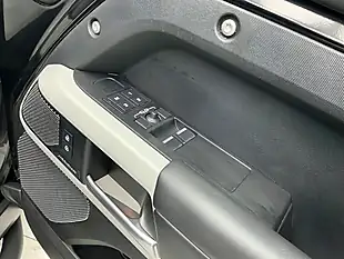 Used 2022 Land Rover Defender X-Dynamic Hse Hard Top Santorini Black - Interior and Exterior details 14