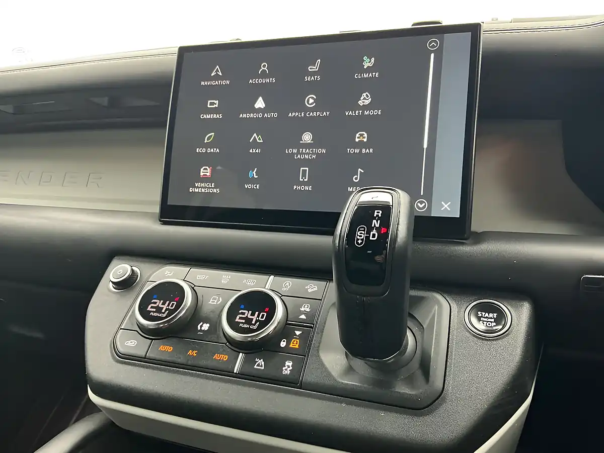 Used 2022 Land Rover Defender X-Dynamic Hse Hard Top Santorini Black - Interior and Exterior details 16