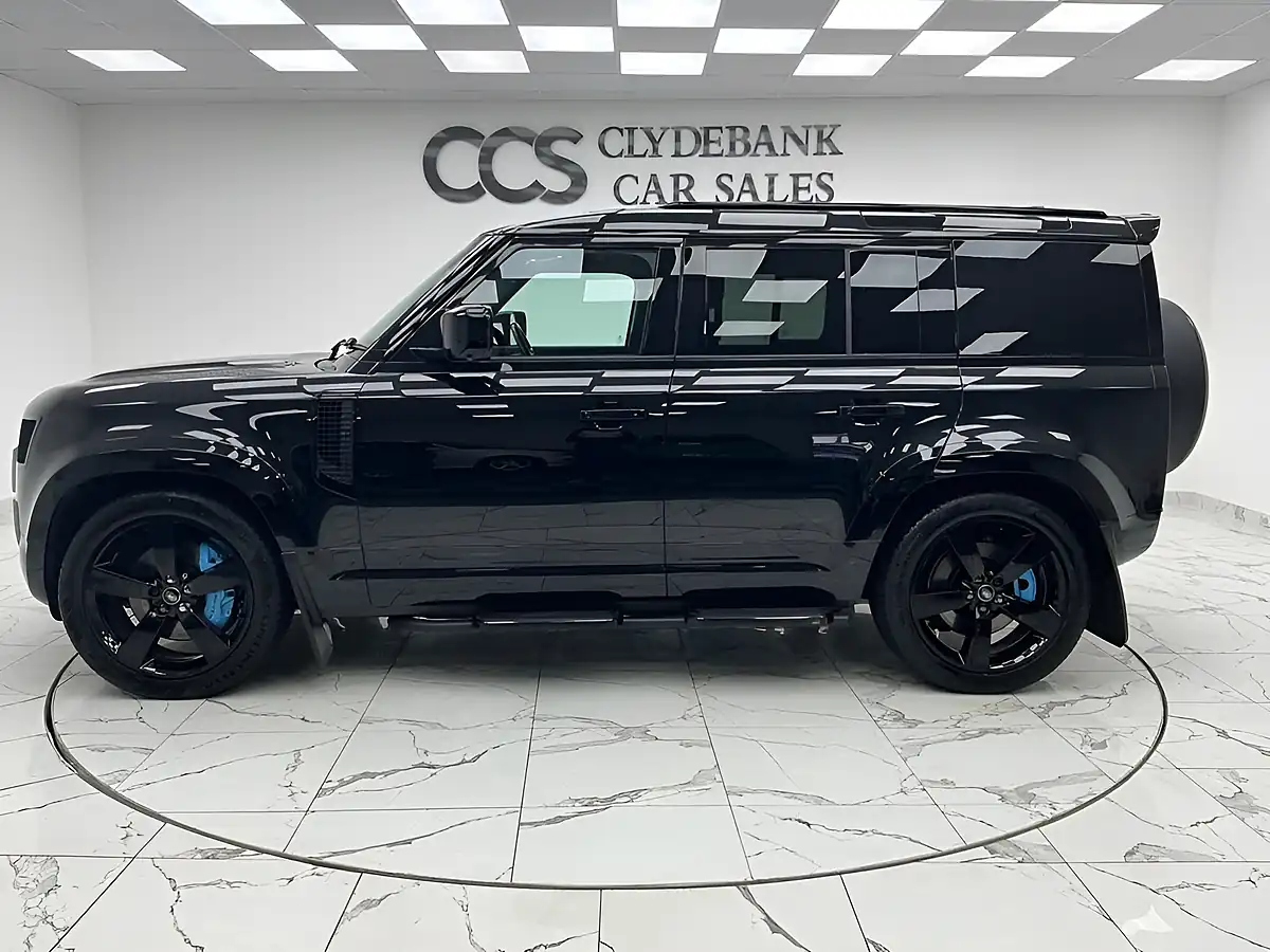 Used 2022 Land Rover Defender X-Dynamic Hse Hard Top Santorini Black - Interior and Exterior details 4