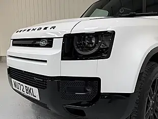 Used 2022 Land Rover Defender X-Dynamic Se Fuji White - Interior and Exterior details 8