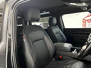 Used 2022 Land Rover Defender X-Dynamic Se Grey - Interior and Exterior details 15