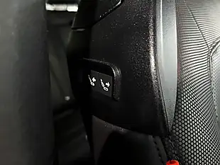 Used 2022 Land Rover Defender X-Dynamic Se Grey - Interior and Exterior details 18