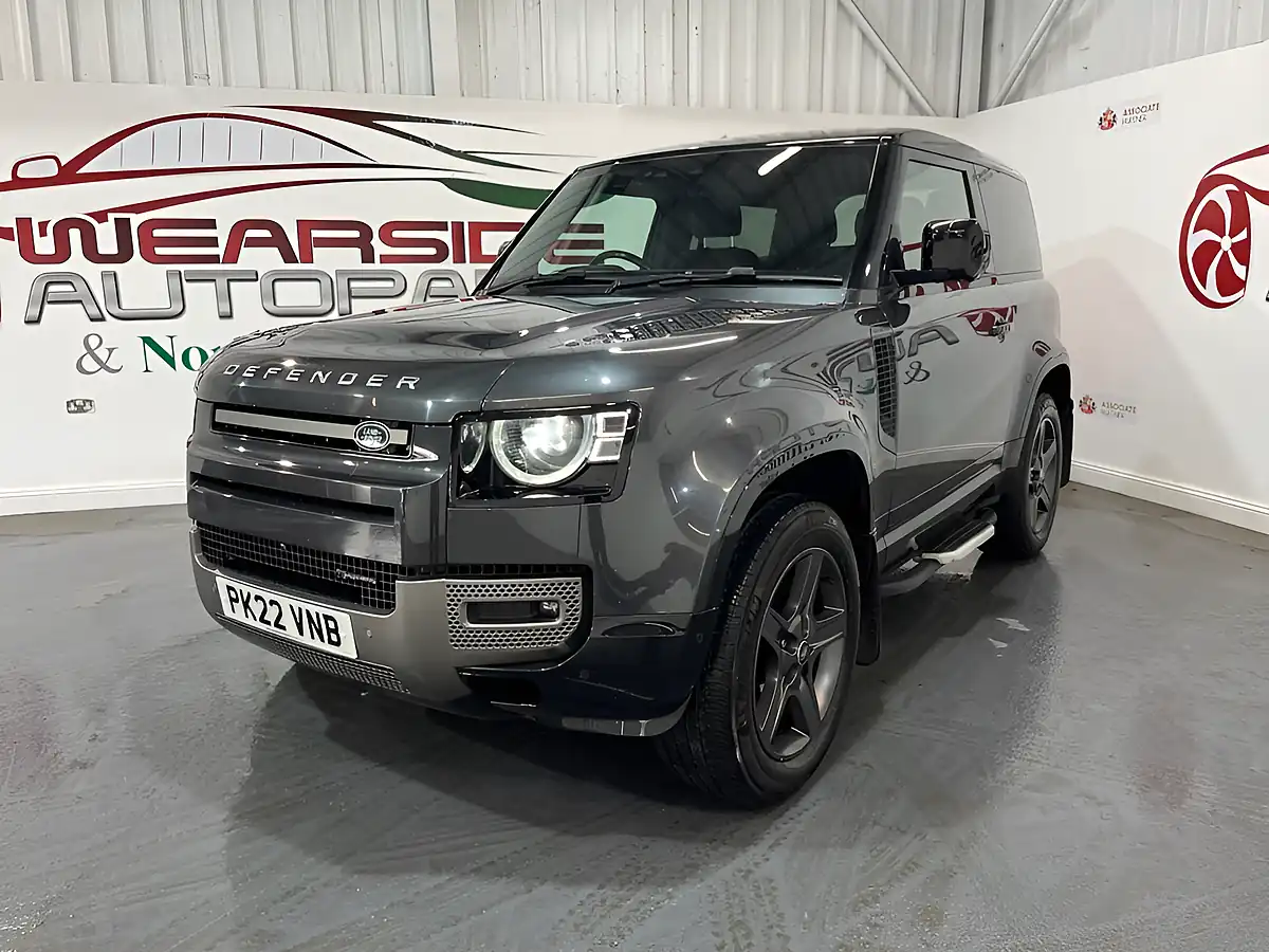 Used 2022 Land Rover Defender X-Dynamic Se Grey - Interior and Exterior details 3