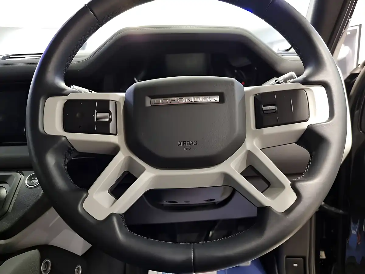 Used 2022 Land Rover Defender Xs Edition Black - Interior and Exterior details 13