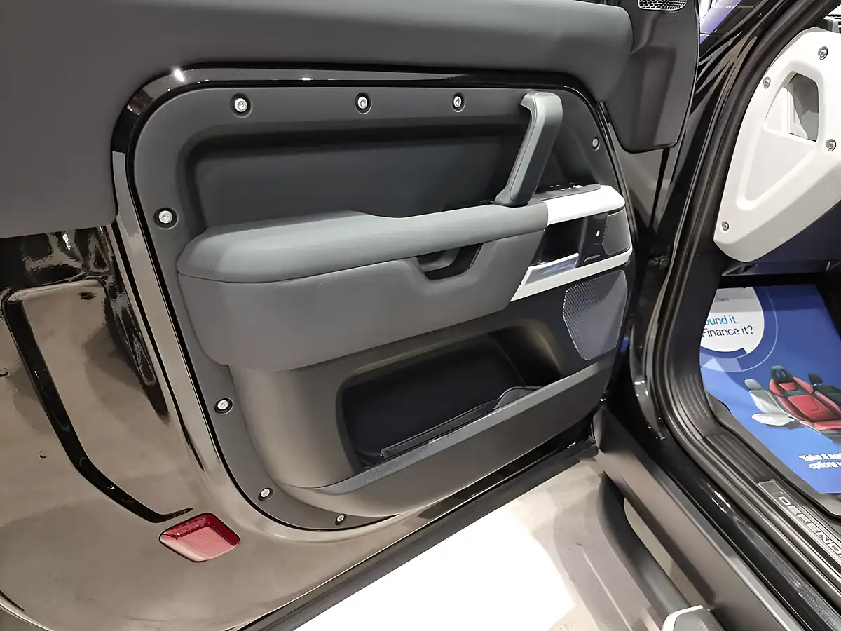 Used 2022 Land Rover Defender Xs Edition Black - Interior and Exterior details 14