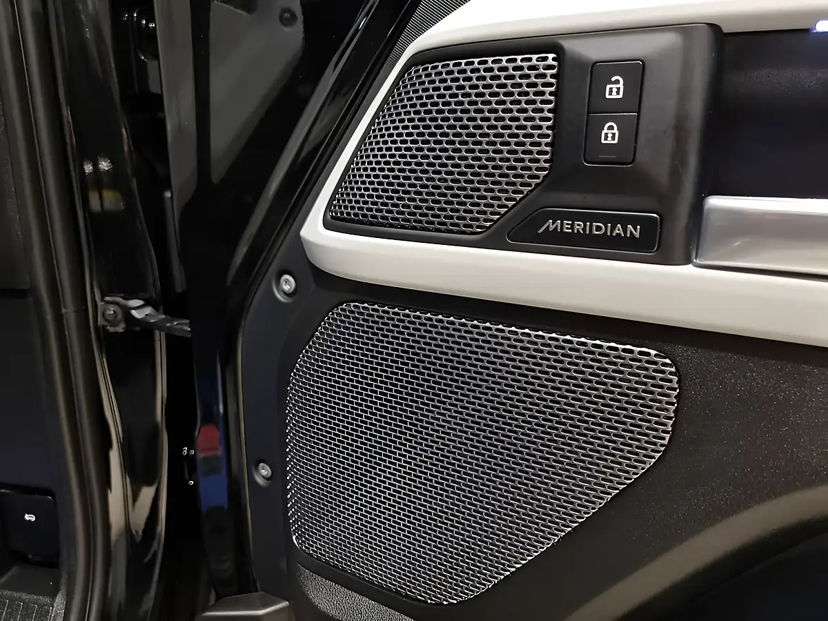 Used 2022 Land Rover Defender Xs Edition Black - Interior and Exterior details 20