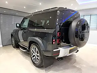 Used 2022 Land Rover Defender Xs Edition Black - Interior and Exterior details 7