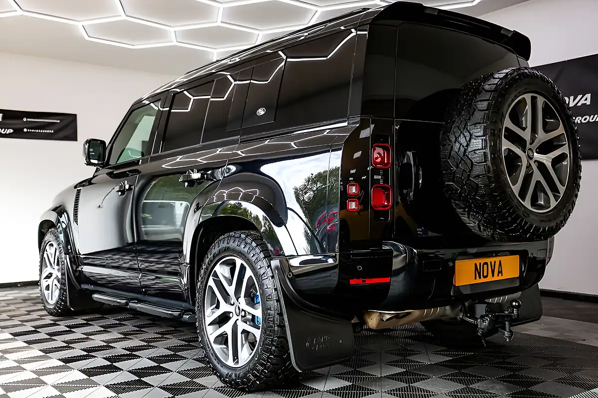 Used 2022 Land Rover Defender Xs Edition Santorini Black - Interior and Exterior details 12