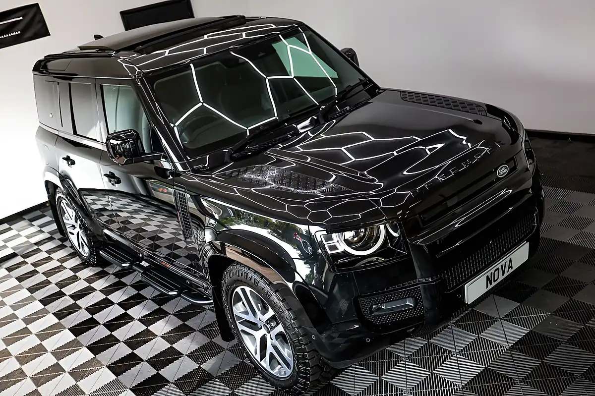 Used 2022 Land Rover Defender Xs Edition Santorini Black - Interior and Exterior details 4