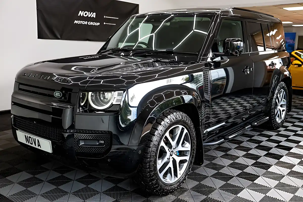 Used 2022 Land Rover Defender Xs Edition Santorini Black - Interior and Exterior details 7