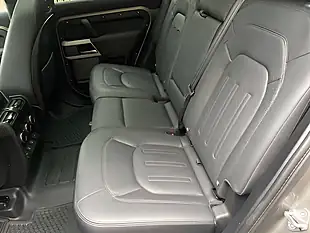Used 2022 Land Rover Defender Xs Edition Silicon Silver - Interior and Exterior details 11