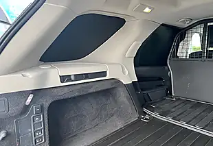 Used 2022 Land Rover Discovery Hse Eiger Grey/Black Roof - Interior and Exterior details 18