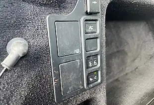 Used 2022 Land Rover Discovery Hse Eiger Grey/Black Roof - Interior and Exterior details 19
