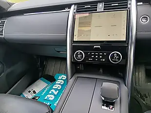 Used 2022 Land Rover Discovery R-Dynamic Hse Black - Interior and Exterior details 11