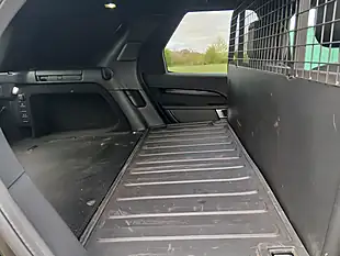 Used 2022 Land Rover Discovery R-Dynamic Hse Black - Interior and Exterior details 14