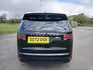 Used 2022 Land Rover Discovery R-Dynamic Hse Black - Interior and Exterior details 4