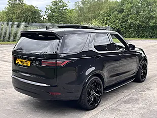 Used 2022 Land Rover Discovery R-Dynamic Hse Santorini Black Metallic - Interior and Exterior details 11