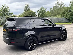 Used 2022 Land Rover Discovery R-Dynamic Hse Santorini Black Metallic - Interior and Exterior details 16