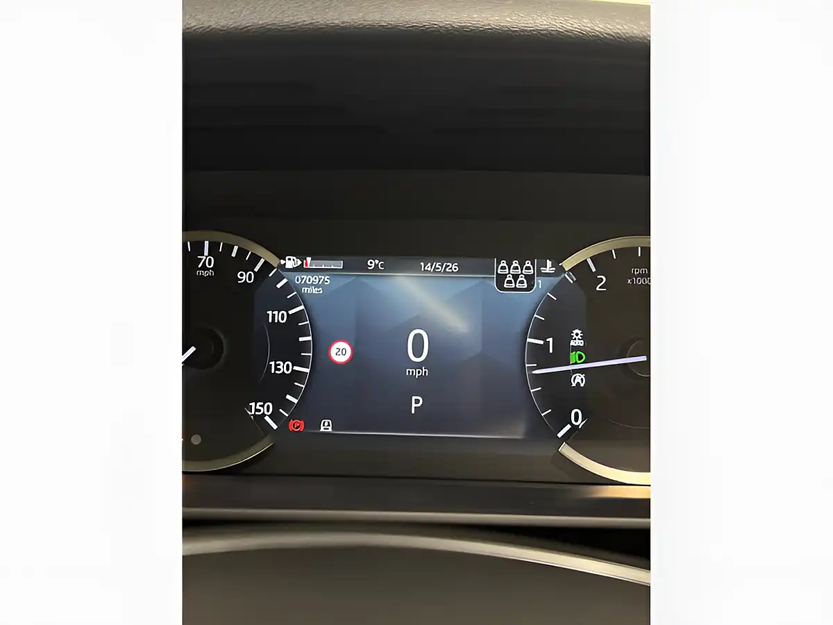 Used 2022 Land Rover Discovery R-Dynamic Se Blue - Interior and Exterior details 18