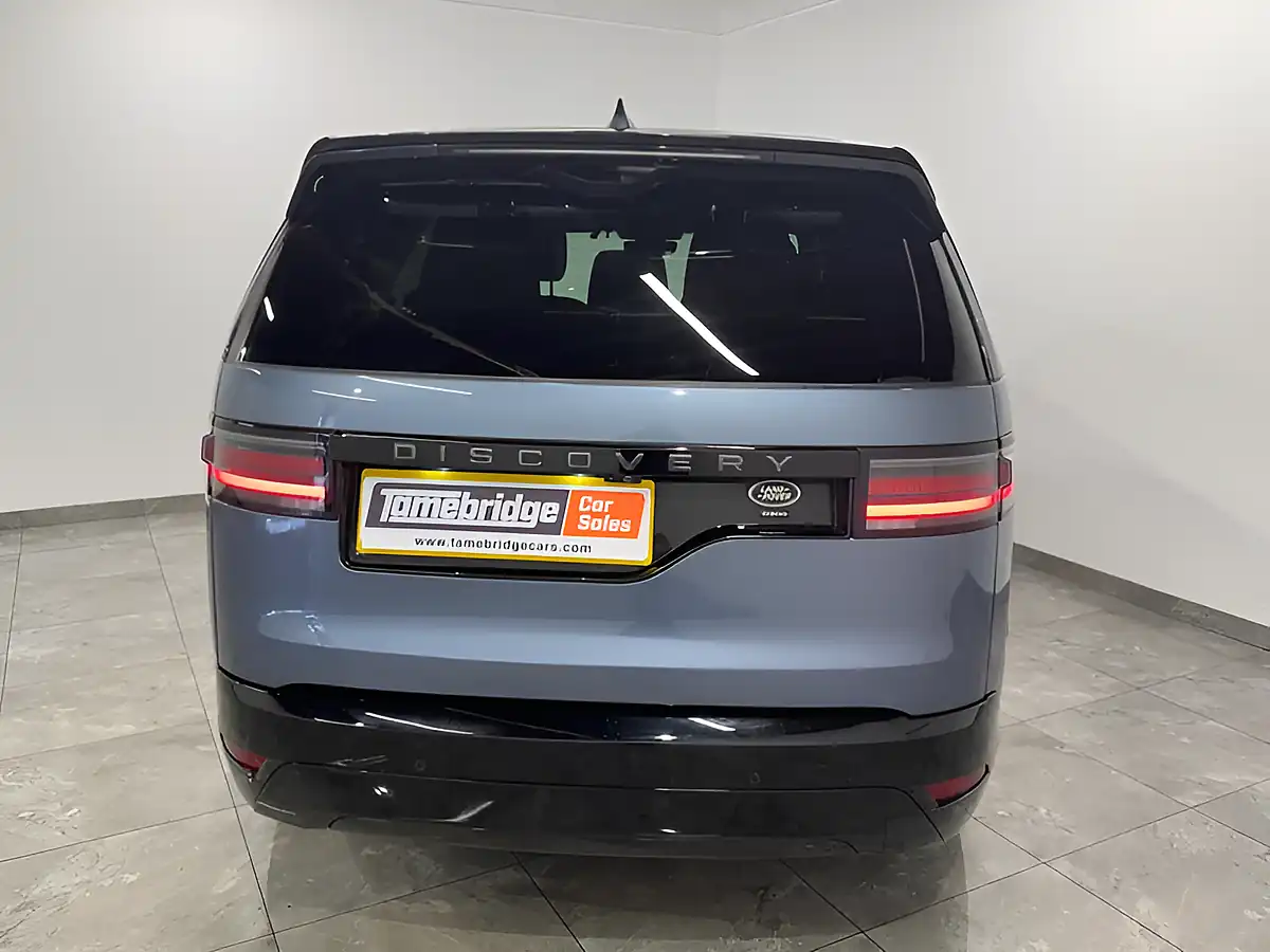 Used 2022 Land Rover Discovery R-Dynamic Se Blue - Interior and Exterior details 7