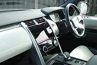 Used 2022 Land Rover Discovery R-Dynamic Se Grey - Interior and Exterior details 11