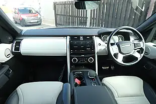Used 2022 Land Rover Discovery R-Dynamic Se Grey - Interior and Exterior details 8
