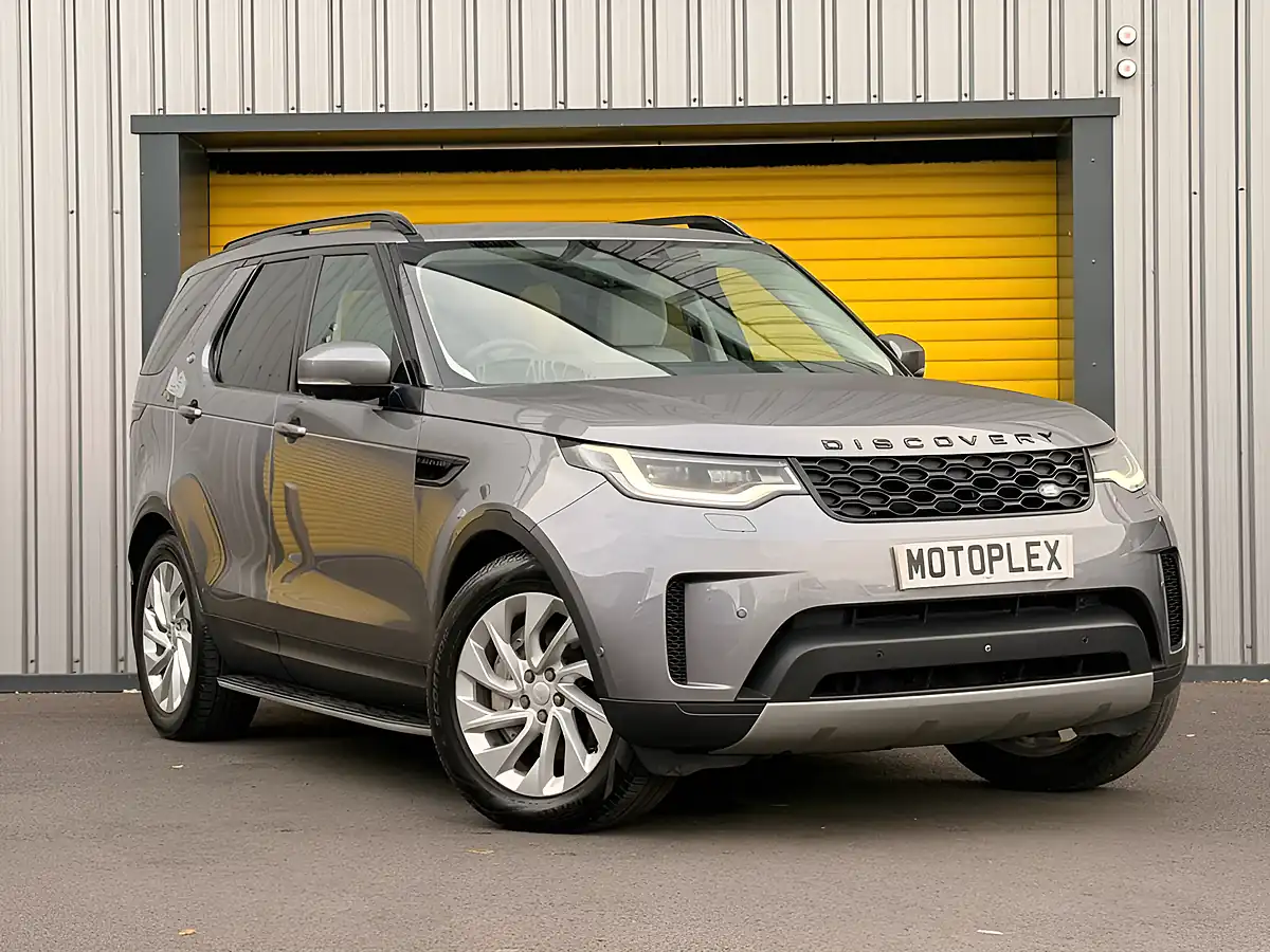 Used 2022 Land Rover Discovery S Grey - Interior and Exterior details 3