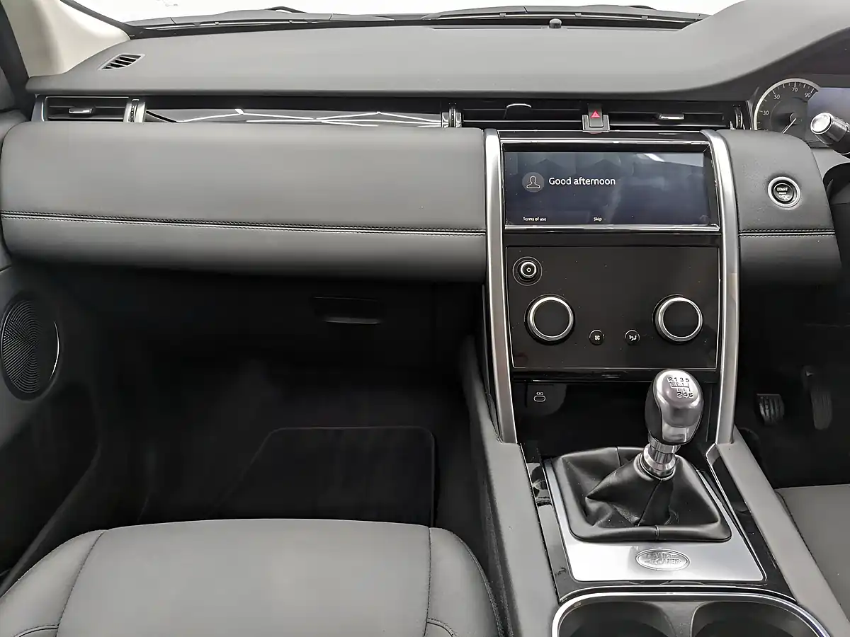 Used 2022 Land Rover Discovery Sport Fuji White - Interior and Exterior details 19