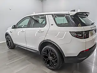 Used 2022 Land Rover Discovery Sport Fuji White - Interior and Exterior details 6