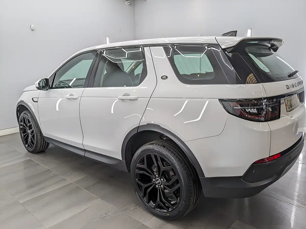 Used 2022 Land Rover Discovery Sport Fuji White - Interior and Exterior details 6