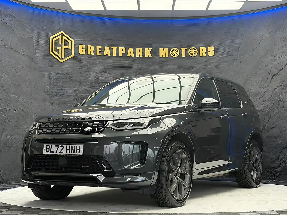 Used 2022 Land Rover Discovery Sport R-Dynamic Se Grey - Front View