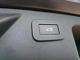 Used 2022 Land Rover Discovery Sport Urban Edition Carpathian Grey - Interior and Exterior details 13