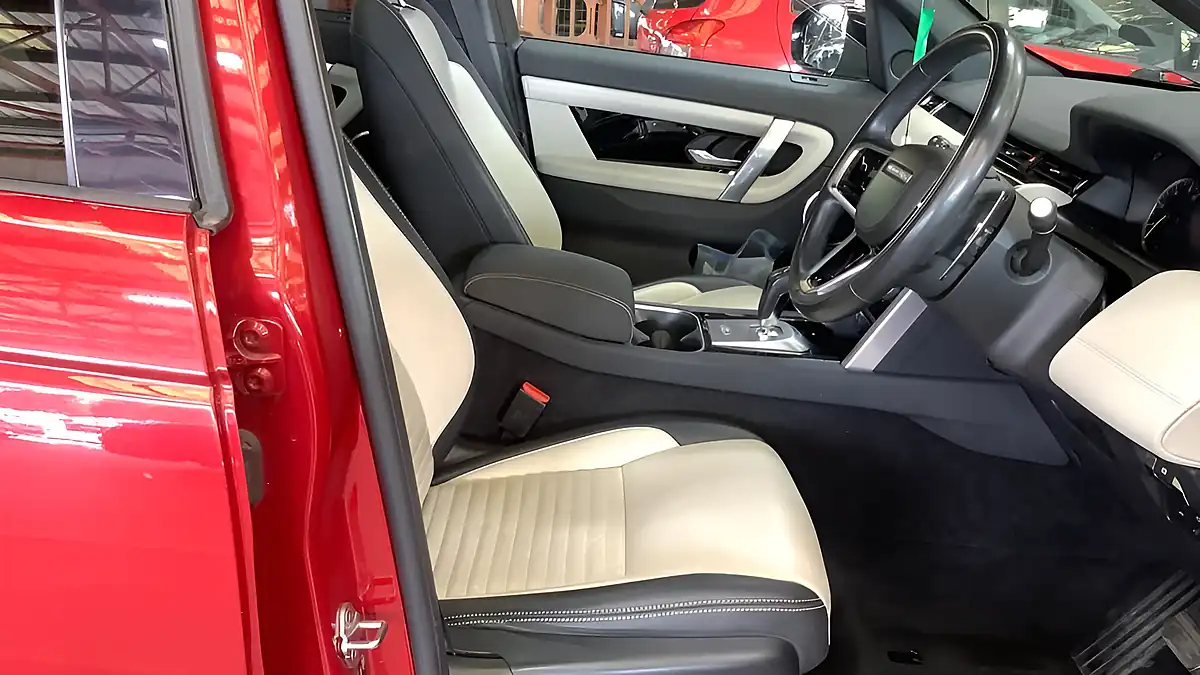 Used 2022 Land Rover Discovery Sport Urban Edition Red - Interior and Exterior details 7