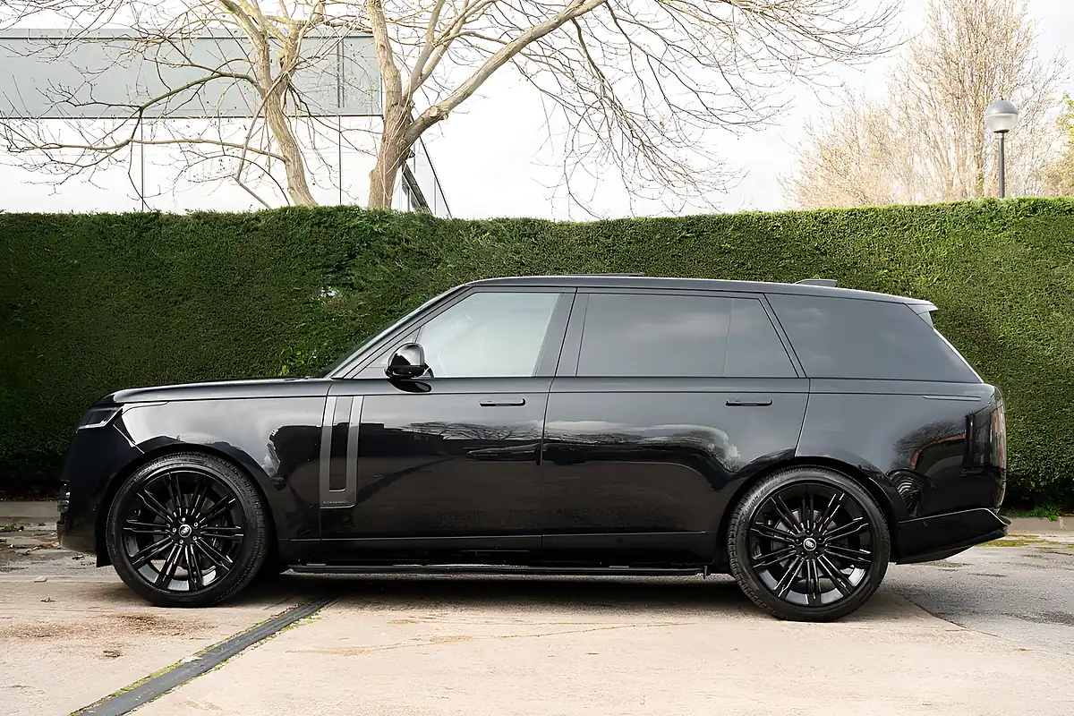 Used 2022 Land Rover Range Rover Autobiography Black - Interior and Exterior details 10