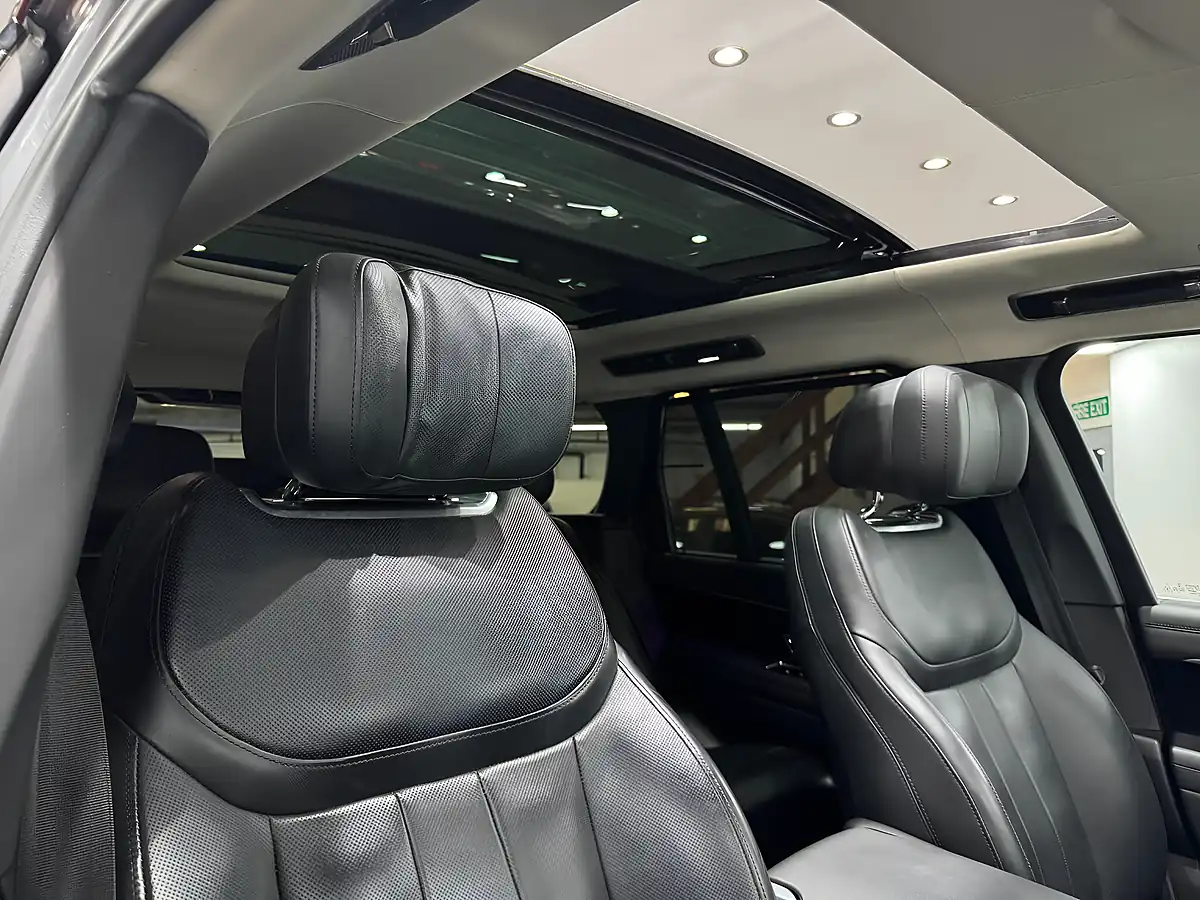 Used 2022 Land Rover Range Rover Autobiography Grey - Interior and Exterior details 12