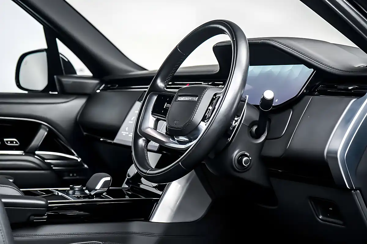 Used 2022 Land Rover Range Rover Autobiography Santorini Black - Interior and Exterior details 9