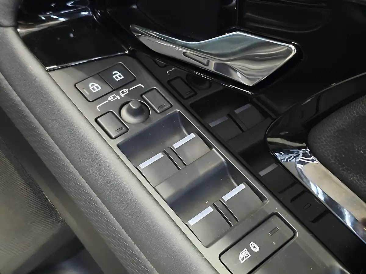 Used 2022 Land Rover Range Rover Evoque Edition Black - Interior and Exterior details 19