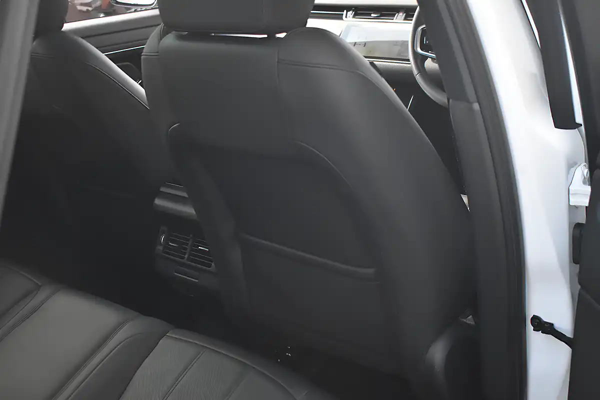 Used 2022 Land Rover Range Rover Evoque Edition Fuji White - Interior and Exterior details 13