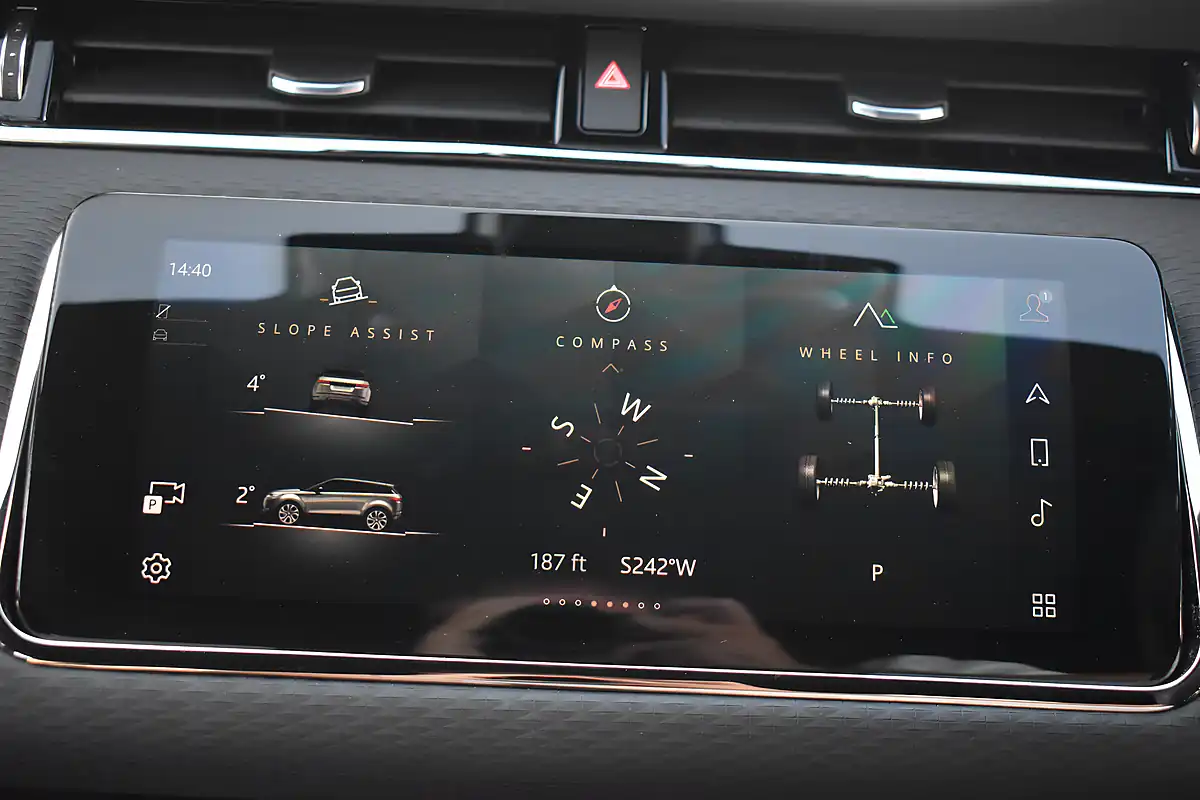 Used 2022 Land Rover Range Rover Evoque Edition Fuji White - Interior and Exterior details 18