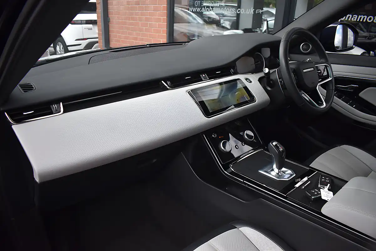 Used 2022 Land Rover Range Rover Evoque Edition Portofino Blue - Interior and Exterior details 13
